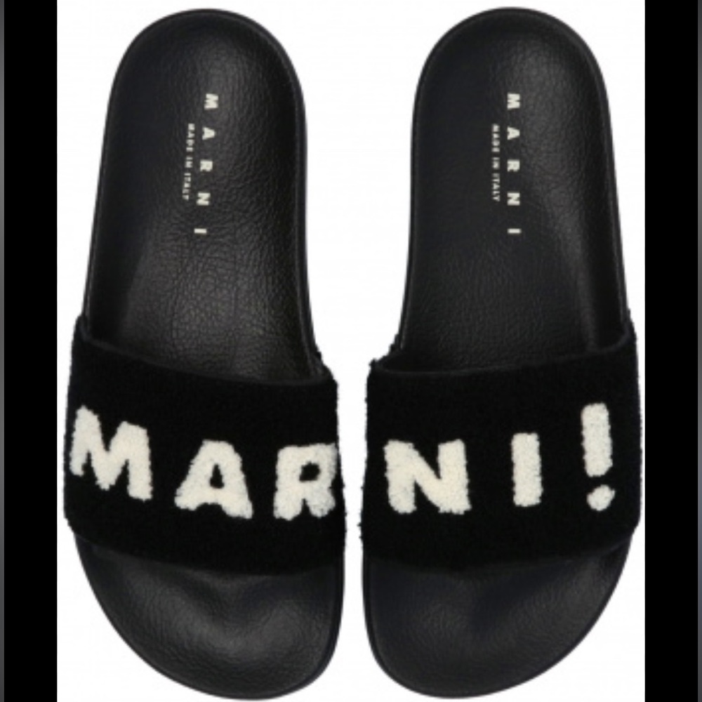 🛍️ Marni! Pool slides